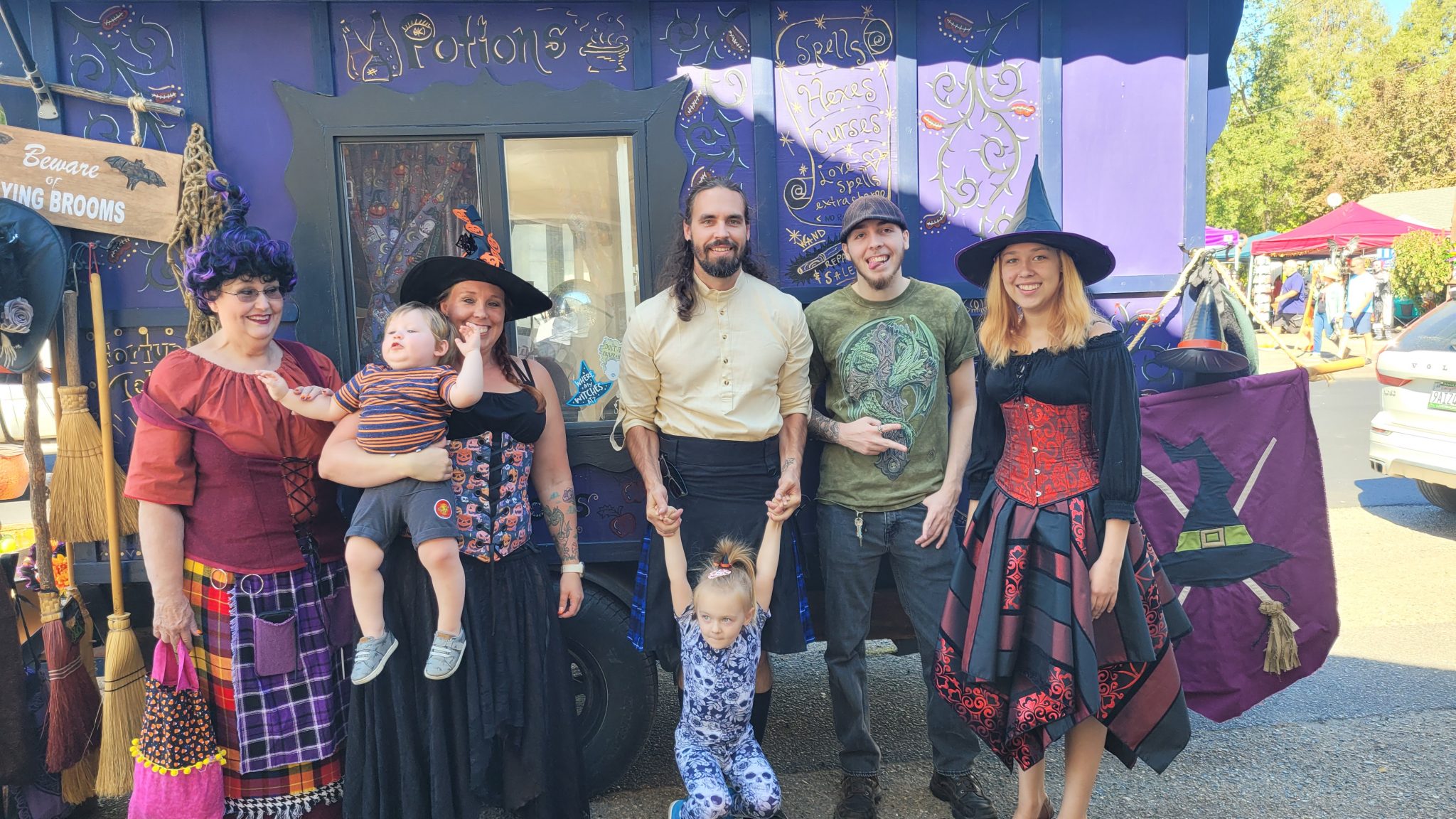 Recap The Murphys 6th Annual Witch Walk Eat, Drink & Be Wicked